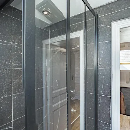 Le Rooftop - Vue Cathedrale - Climatisation Troyes