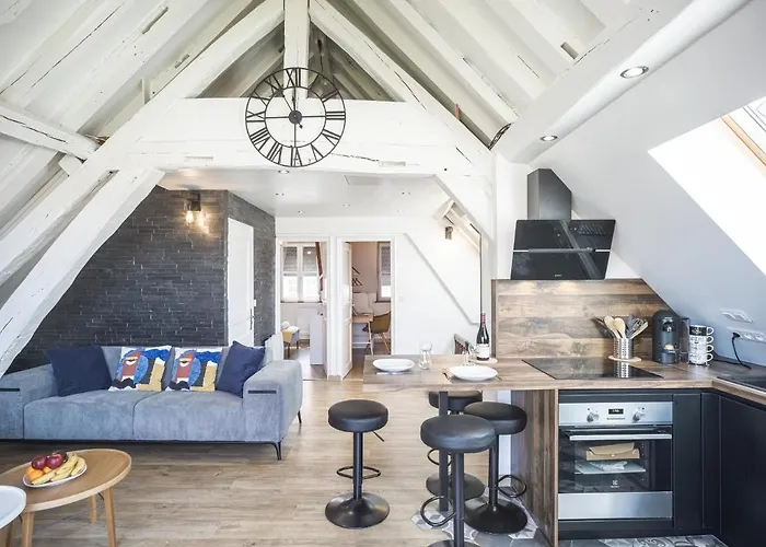 Apartment Le Rooftop - Vue Cathedrale - Climatisation Troyes